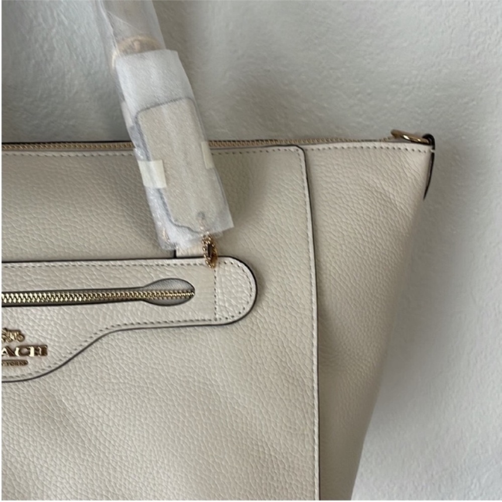 🆕 Coach Large Leather Kleo Tote‎ - Picture 2 of 6